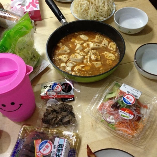 麻婆豆腐やら手羽先の唐揚げやらで晩酌