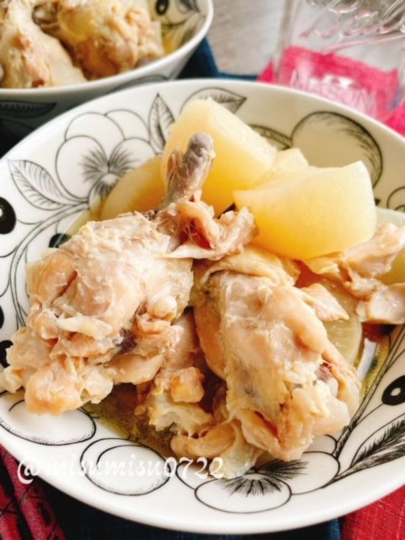 手羽元と大根の味噌煮(動画レシピ)/Chicken drumettes and daikon radish with miso.