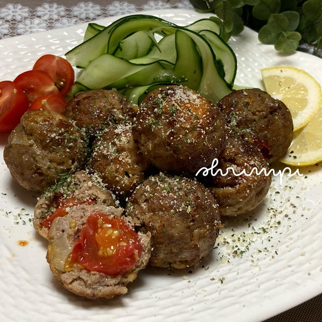 たこ焼き機で作る♪キョフテ風一口肉団子。とやられたー