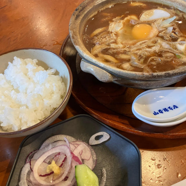 おうどん激しく減ってない？山本屋本店味噌煮込み