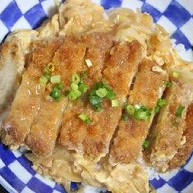 3月8日　　かつ丼
