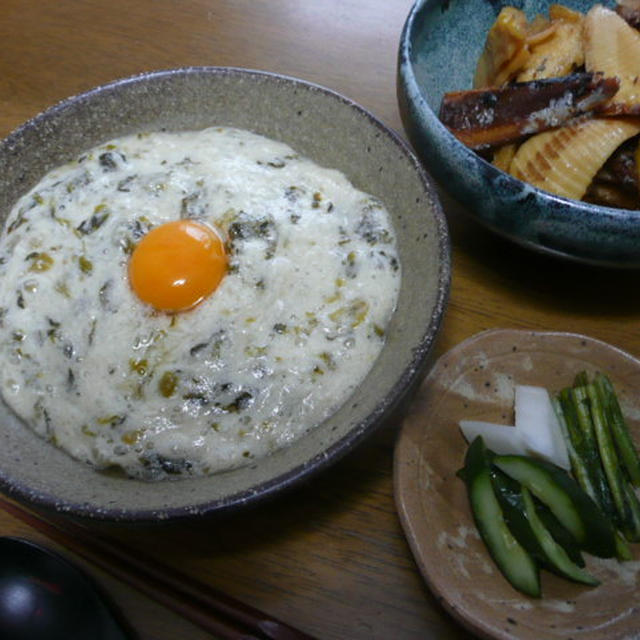 高菜入りとろろご飯とタケノコの煮物