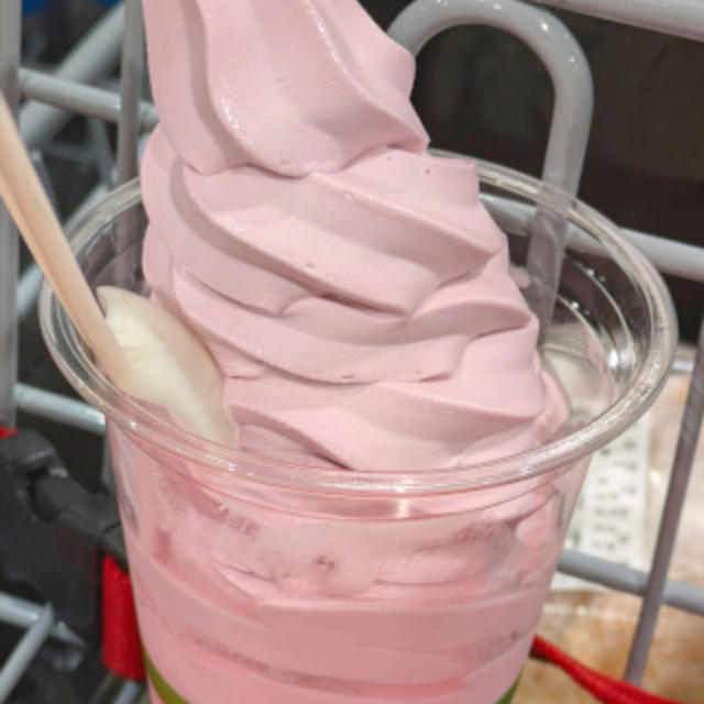 COSTCO紅芋ソフトクリーム
