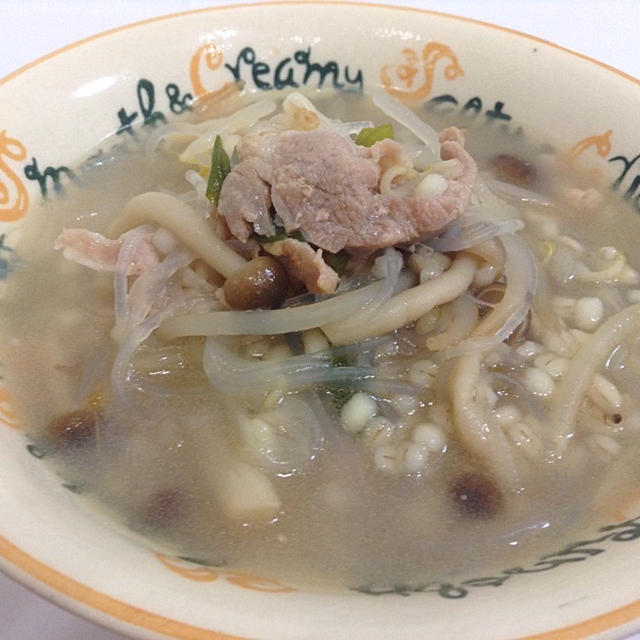 モランボン「韓の食菜　塩チャプチェ」からのもち麦入りスープ