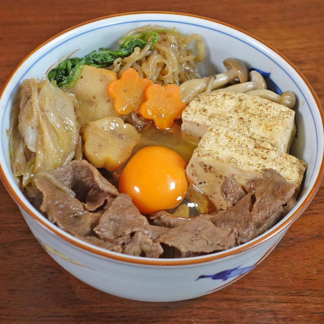 食欲の秋のコクうま 月見 牛すき焼き丼