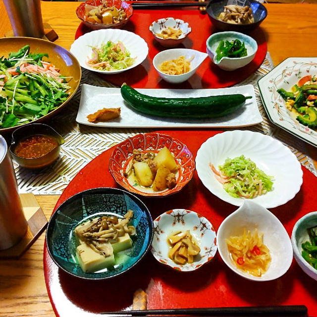 ゴーヤチャンプルーと豆腐干絲のサラダ、小鉢６品で晩酌