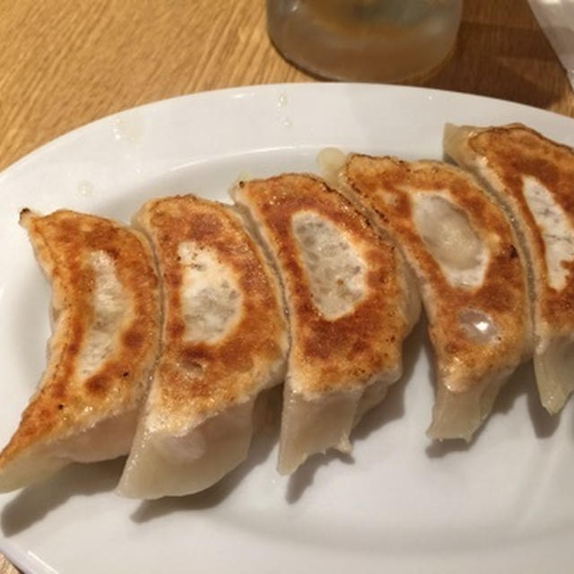 【自由が丘】餃子屋台Menoji　（めのじ）　昼から飲めちゃう！サッポロ黒ラベル生中が２９０円