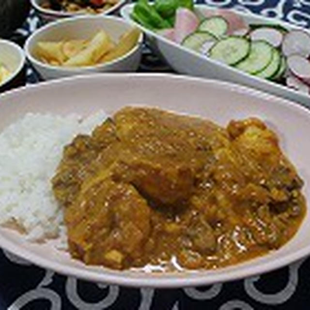 ルーを使わないチキントマトカレー