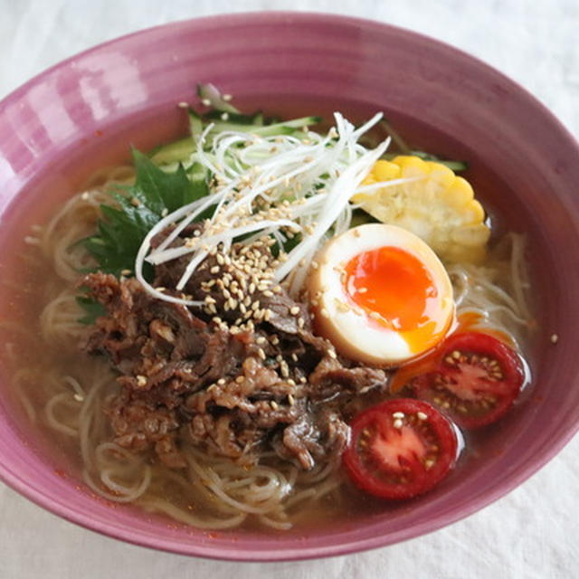 夕飯に悩んだら肉も野菜もこれひとつ系冷麺がおすすめです
