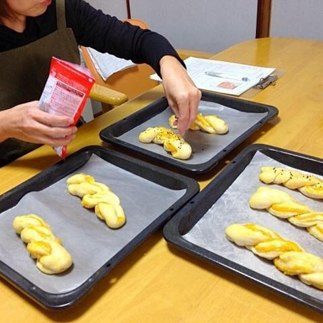 さつまいもたっぷりおいもツイスト＆マロンシートを使って手軽に作れるマロンデニッシュ