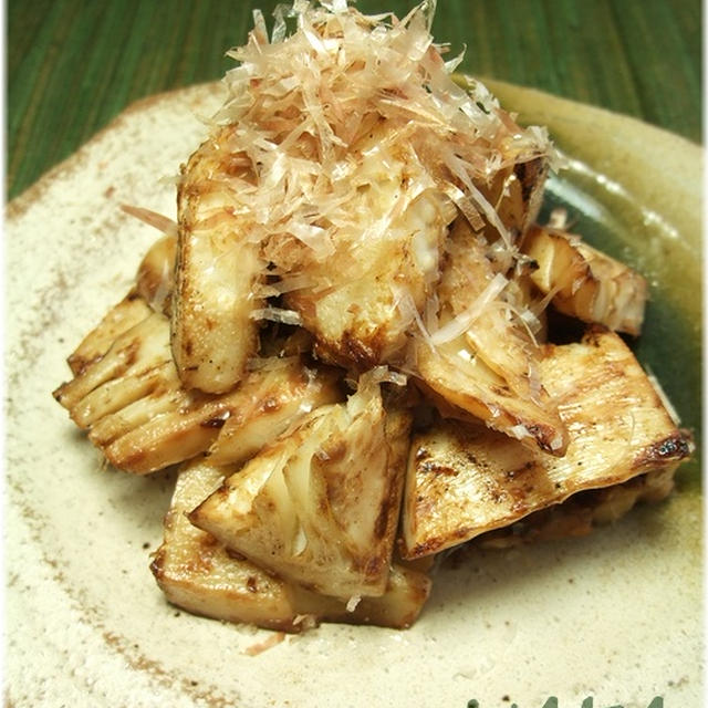 簡単■こんがりタケノコ カツオまぶし■秋だけど水煮で(*`・ω・)ゞ