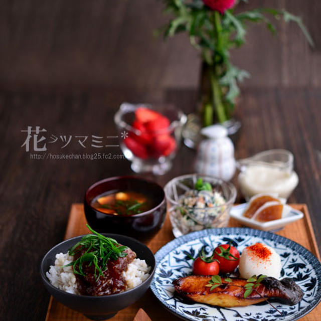 「麦とろろ鉄火丼と銀ダラみりん定食」