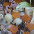 鶏の手羽元と焼きキャベツ、ベーコントマトの洋風鍋♪ by ゆみぴいさん