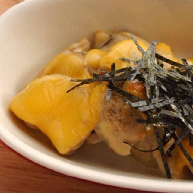 ピリリと辛い☆じゃが芋ときのこの味噌チーズ焼き。