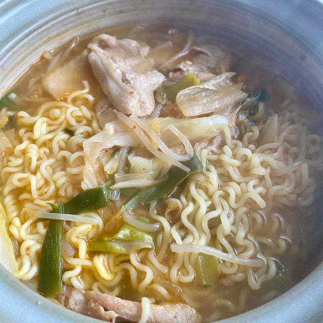 サリ麺でキムチラーメン ♪