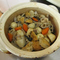 根菜の煮物と蒸し枝豆。素材の甘味が引き出されて格別！