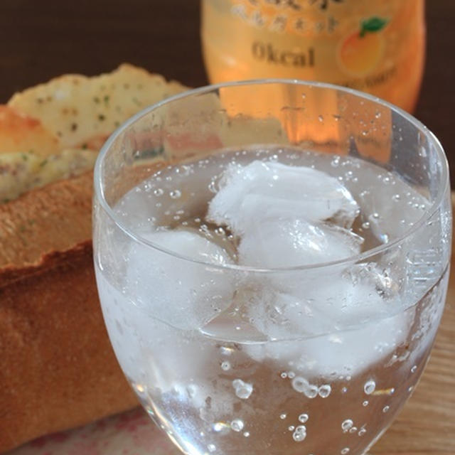 爽やか♪美味しい♪トップバリュの天然水でつくった炭酸水