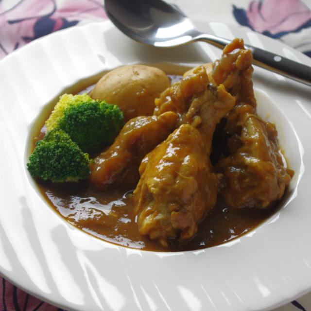 圧力鍋で作る！とろとろ鶏手羽カレー