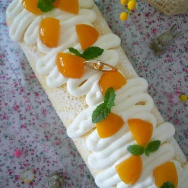 アプリコットロールケーキ作りました！