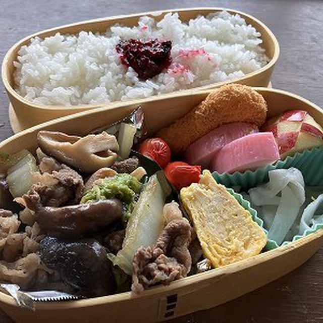 すき煮弁当。供花