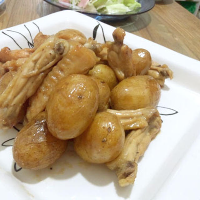 揚げじゃがと手羽中の甘辛煮