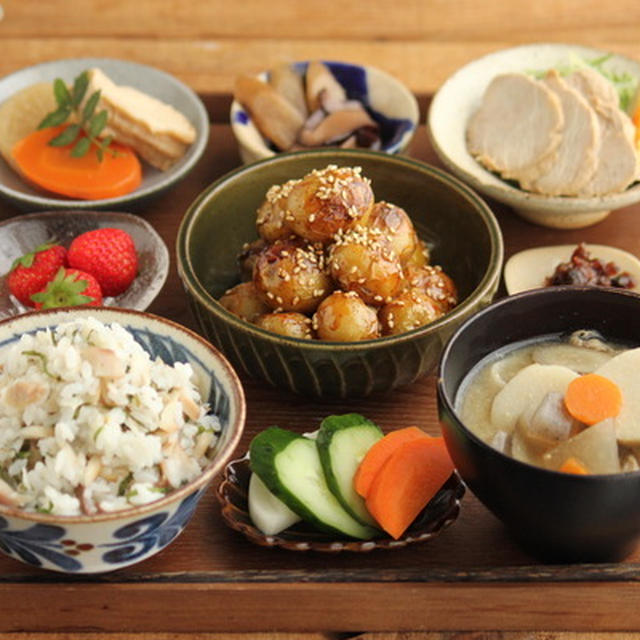 鯵の干物の混ぜ寿司と煮物献立