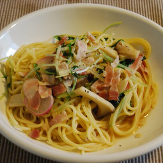 水菜とエリンギのバター醤油パスタ