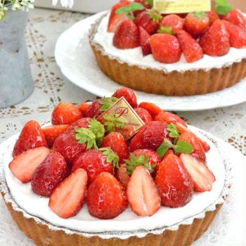 初心者さんでも上手に完成！いちごのグルテンフリータルトケーキ