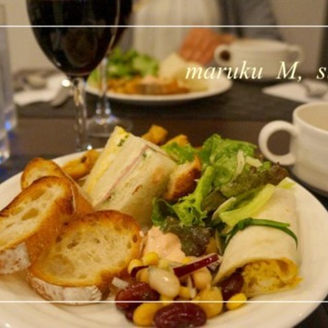CAFE 　WABI　 SAVVYのハイティービュッフェ