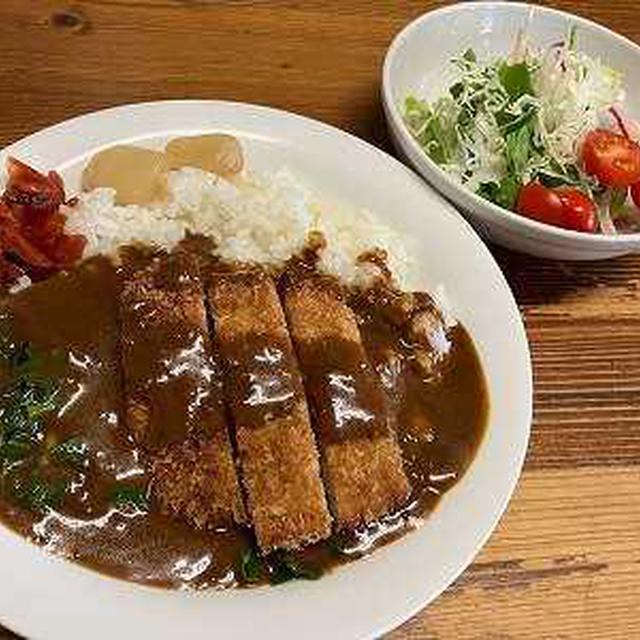 ほうれん草入りカツカレー