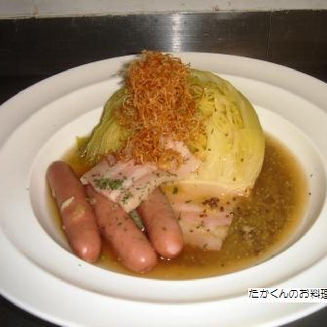 キャベツとソーセージのポトフ風