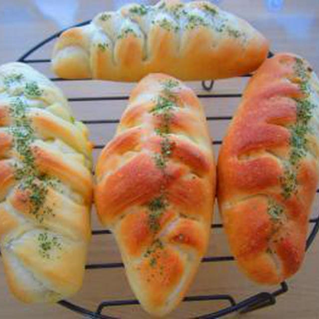 ウインナー小松菜ﾁｰｽﾞの編み編みﾊﾟﾝ・ﾁｮｺくるみﾊﾟﾝ・塩パン♪甘夏ｼﾞｬﾑのシフォンケーキ