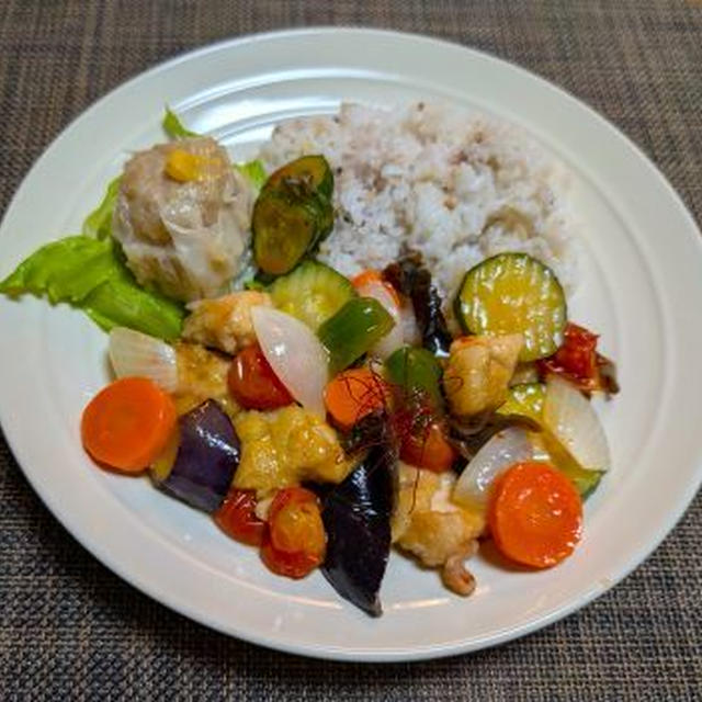 野菜がおいしい☆鶏肉とカラフル野菜のピリ辛甘酢炒め♪☆♪☆♪
