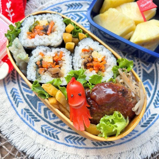 キンパとハンバーグ弁当