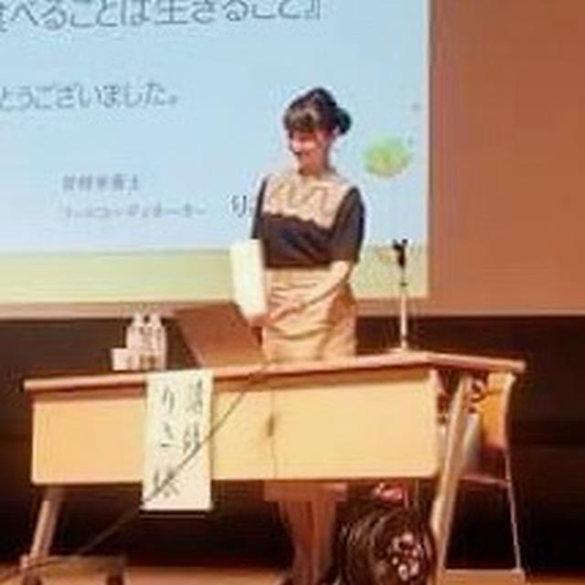 講演の記念品＠五輪のメダルケースを作る山上木工さん