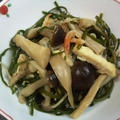 生昆布ときのこの煮物