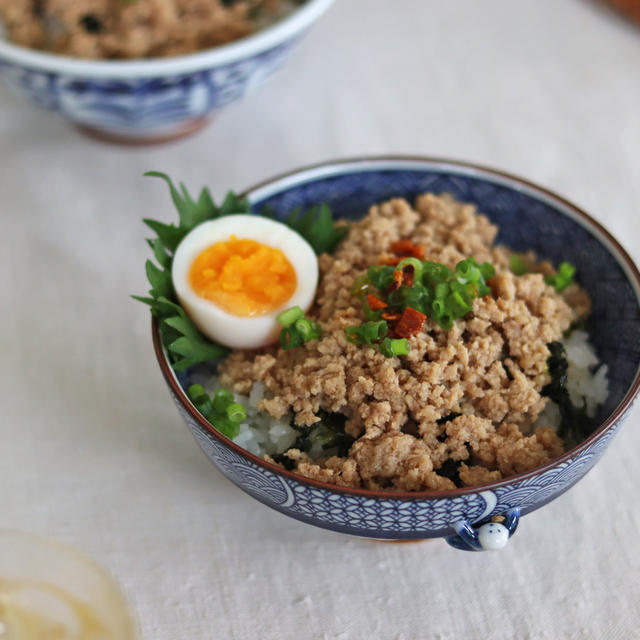 何度でも食べたい「鶏そぼろ丼」
