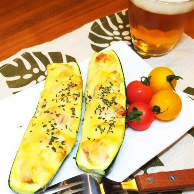 【ほくとろ〜】ズッキーニとベーコンのチーズ焼き(σ´∀｀)σ