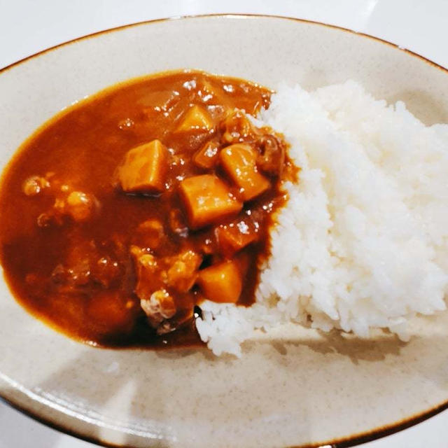 6月1日♡今日の晩ごはん～レトルトカレー