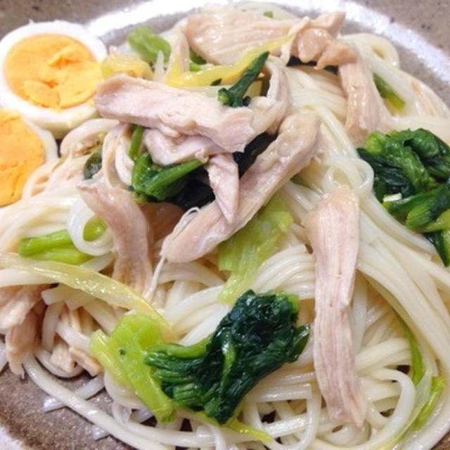 麺×追いがつおつゆ 鶏胸肉のあんが絡んだおうどん