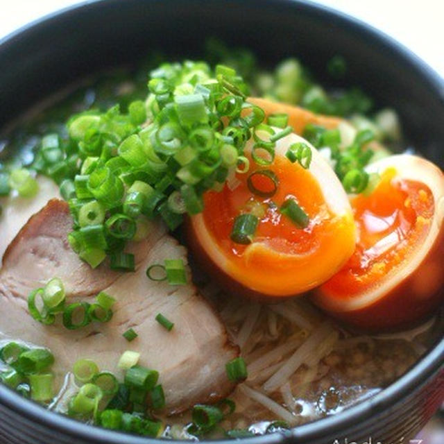 チャーシューと煮卵と松江ラーメン。