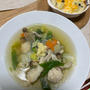 鶏団子と春雨、野菜たっぷりのスープ