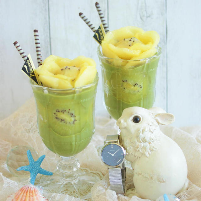 * キウイ＆抹茶のプリンとハワイの時計♪