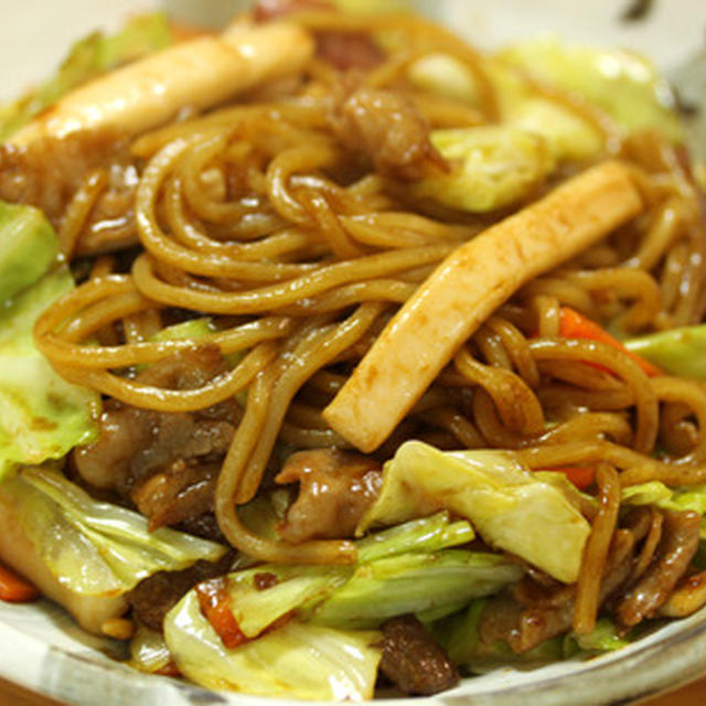 モチモチ麺でソース焼きそば