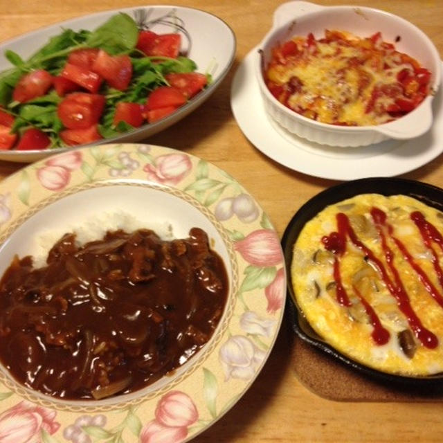 昨夜はパプリカのトマト煮チーズ焼きなど～