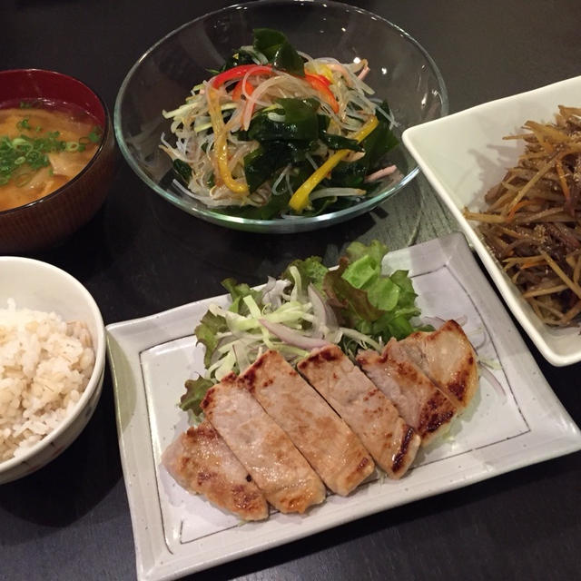 【昨日の晩ごはん☆彩りで大活躍しているもの！】