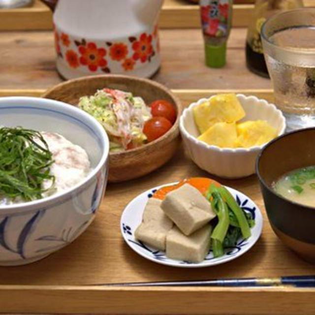 とろろしらす丼定食