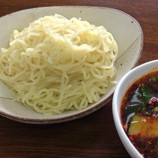 朝ごはんに「キュウリざるラーメン」