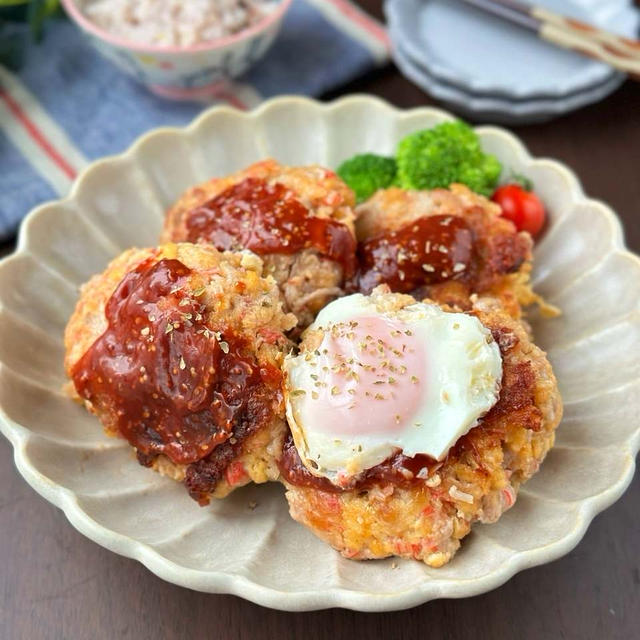 どんなにズボラでも作れる☆豚こまと凍り豆腐で作るカニカマハンバーグ