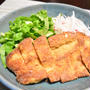 定食屋さん風、鶏むね肉の１枚揚げ。粉末高野豆腐を使って糖質オフおつまみ。